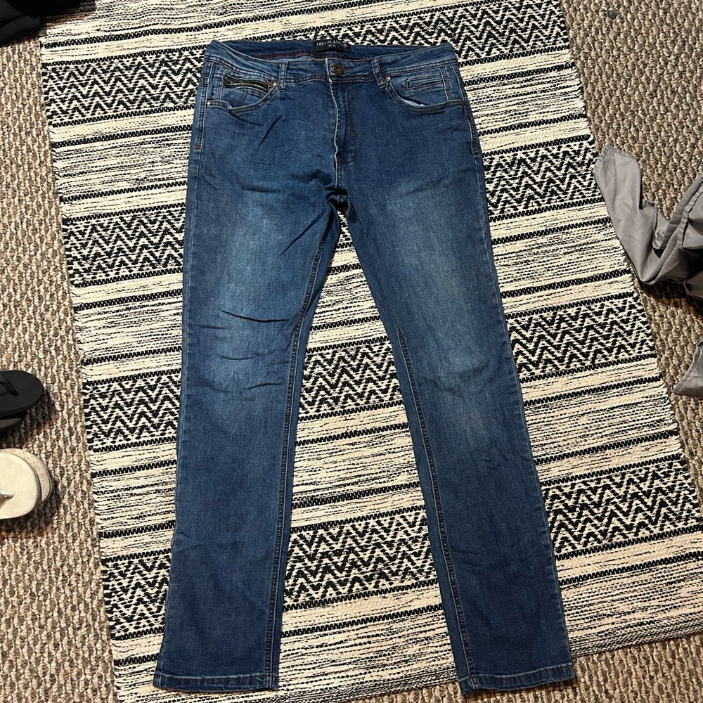 Free Planet Blue Slim Jeans Medium Wash